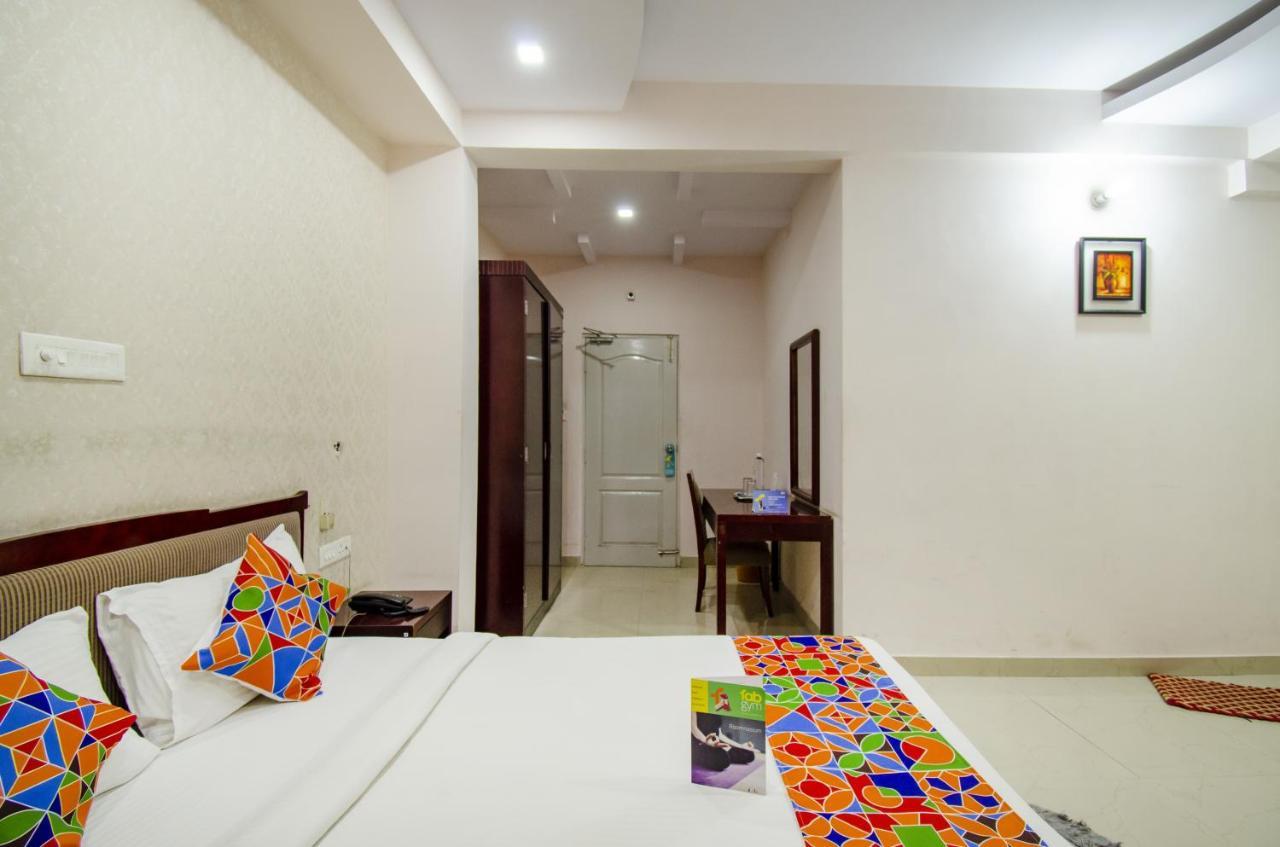 Fabexpress Oriental Suites III - Btm Mico Layout 班加罗尔 外观 照片
